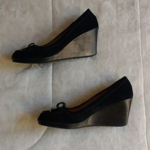 Worn-once Steve Madden wedge heels